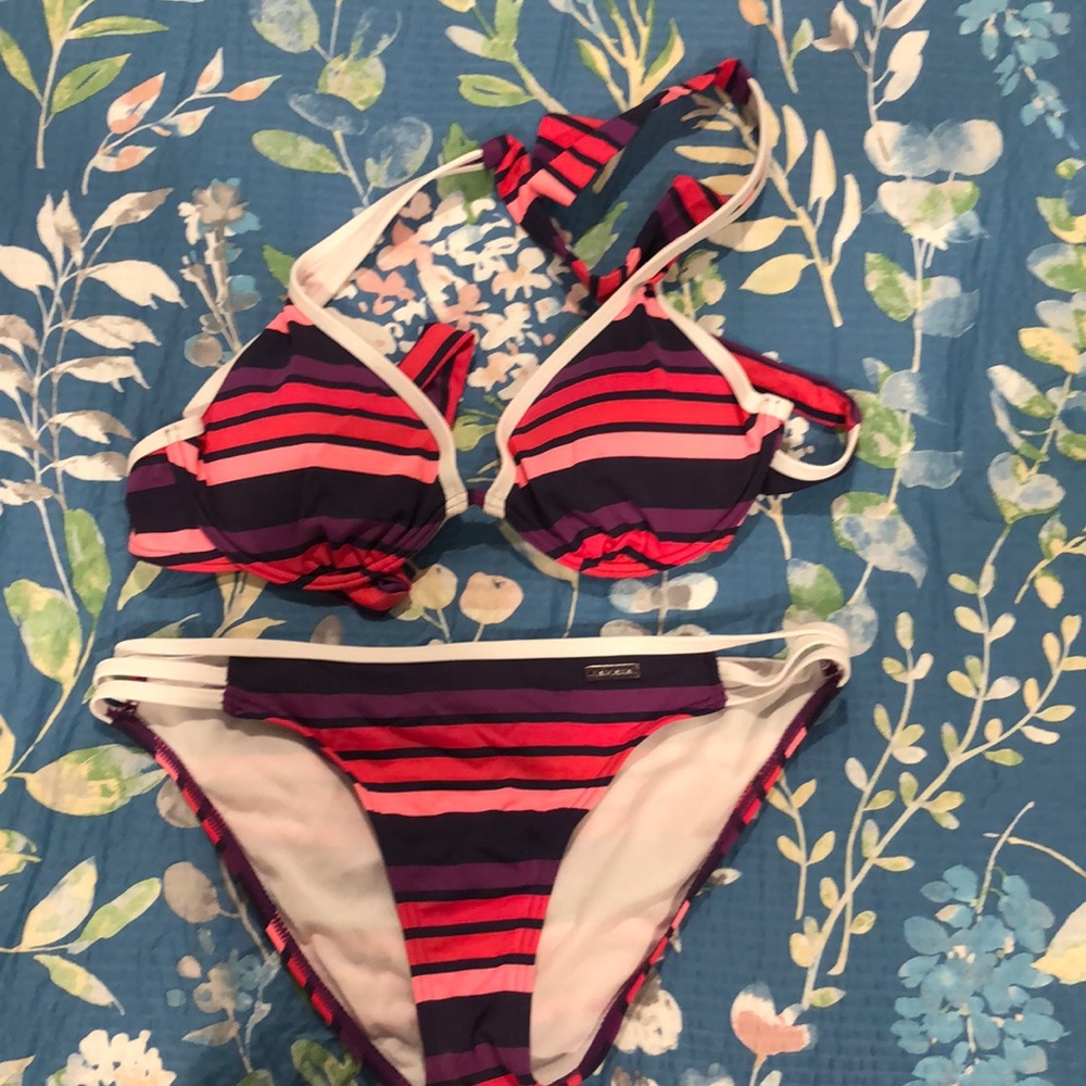 Bathing suit